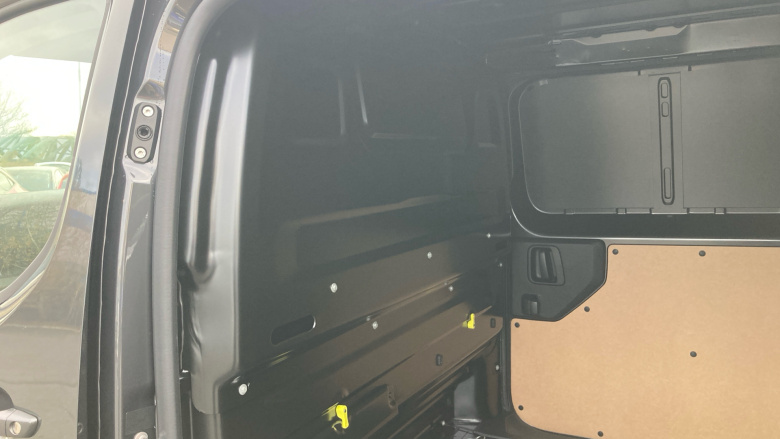 Vauxhall Vivaro L1 Diesel 2.0 Turbo D 145 Pro H1 Van